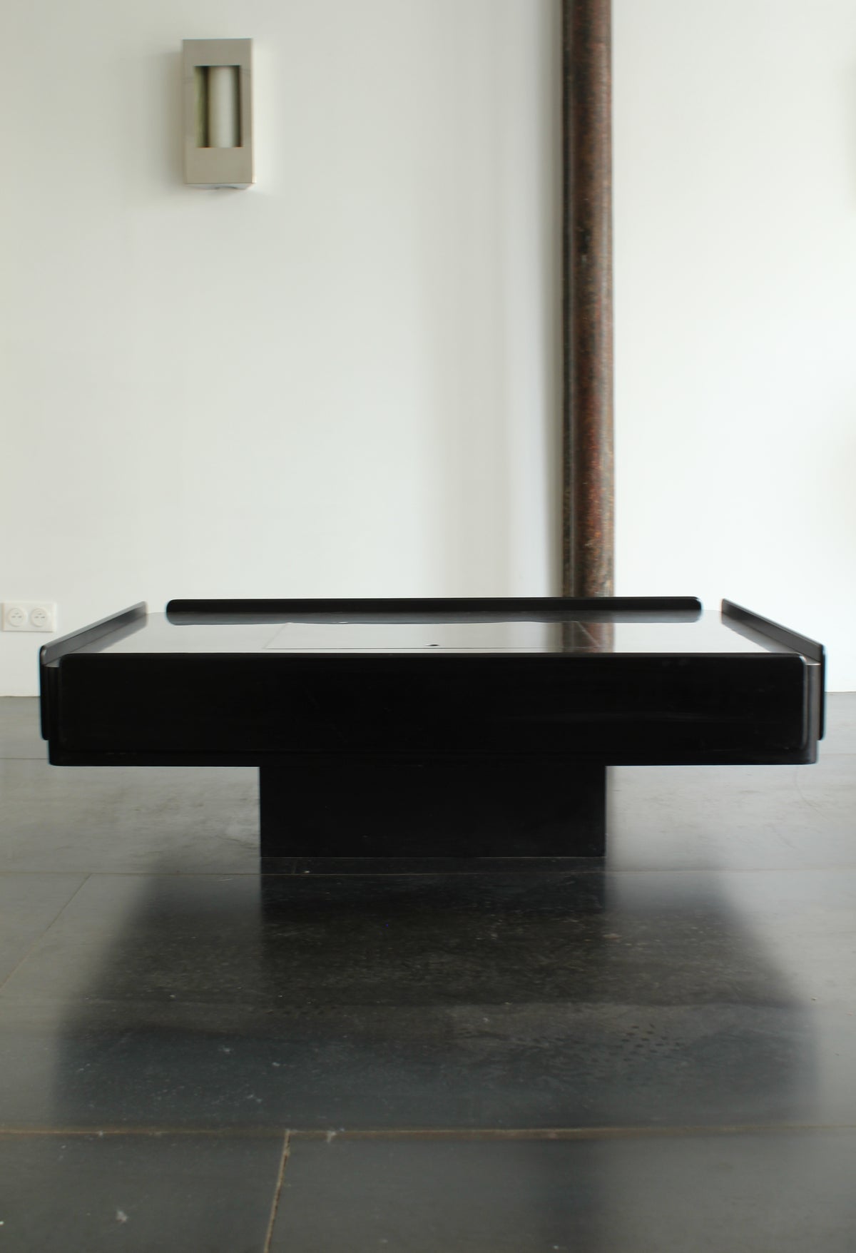 VICO MAGISTRETTI | Table basse "Caori"