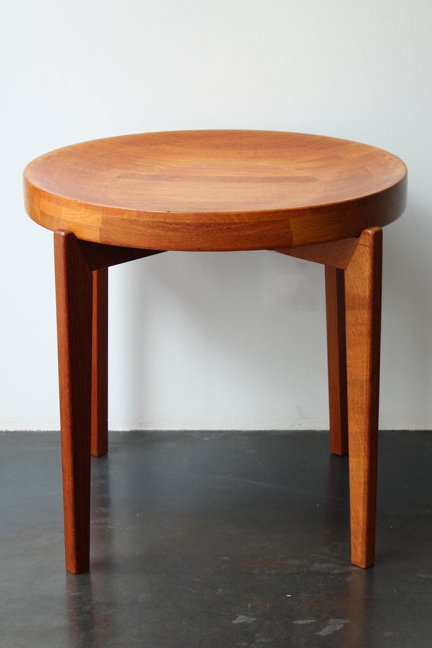 JENS HARALD QIUSTGAARD | Table d'appoint
