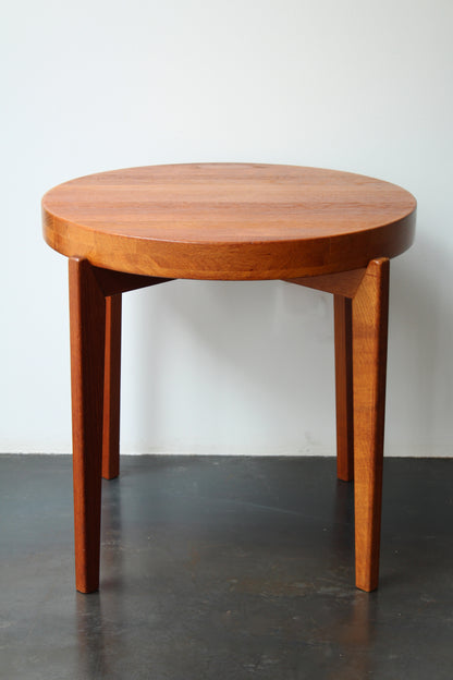 JENS HARALD QIUSTGAARD | Table d'appoint