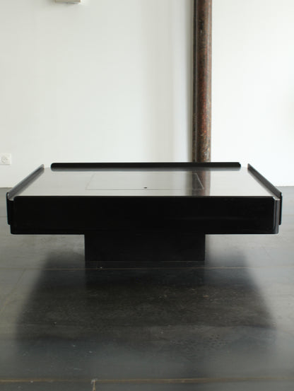 VICO MAGISTRETTI | Table basse "Caori"