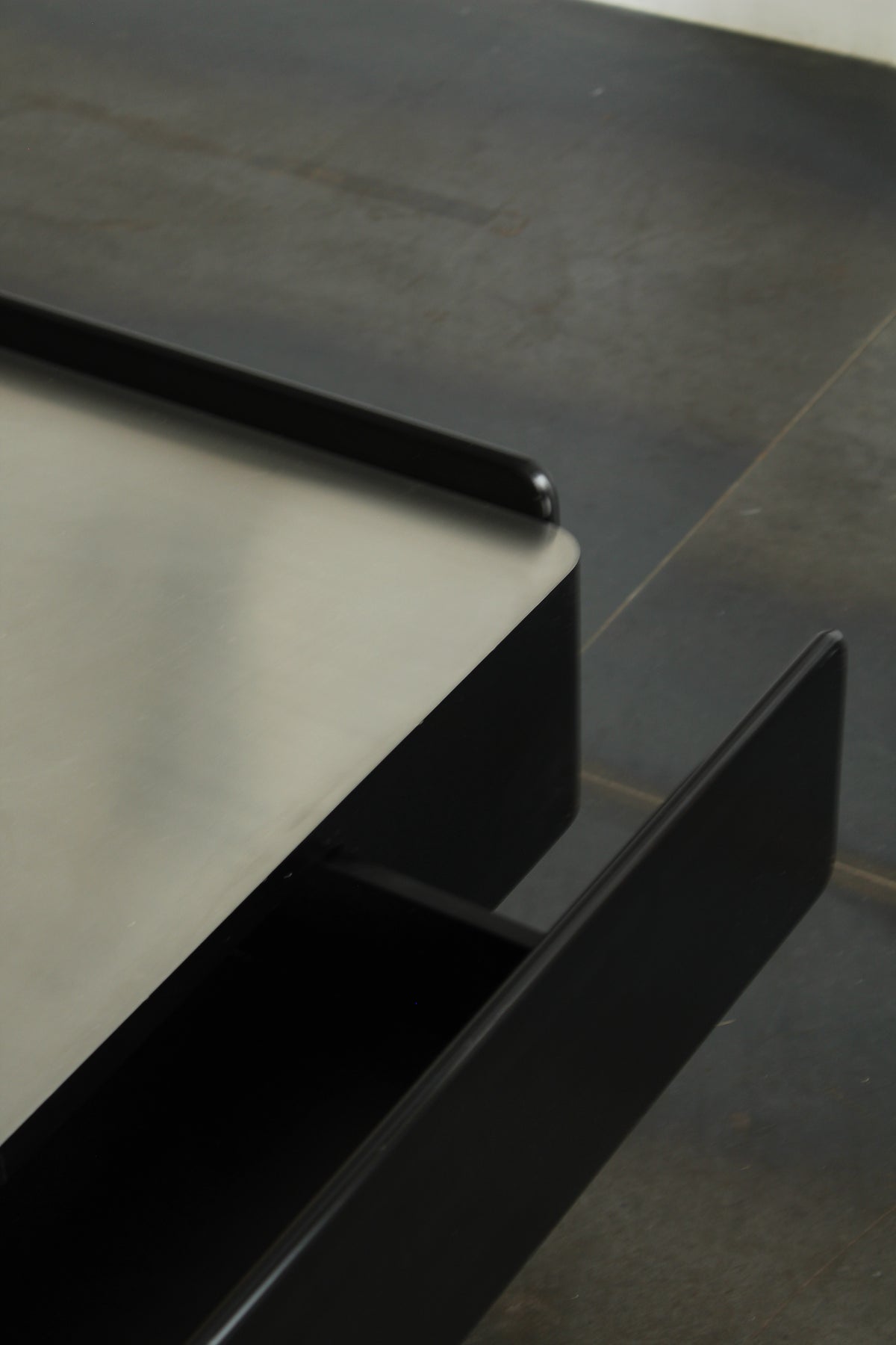 VICO MAGISTRETTI | Table basse "Caori"