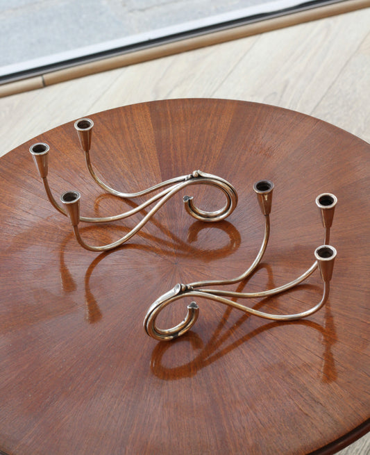 Paire de bougeoirs en métal argenté de Carl Chistiansen, années 1950