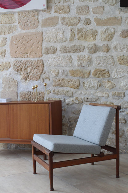 KAI LYNGFELDT-LARSEN - Pair of "model 501" lounge chairs