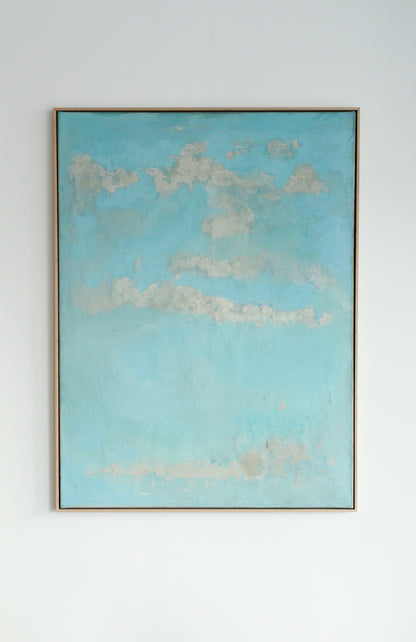 Nuages blancs sur fond bleu ciel