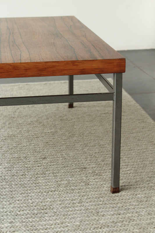 Table basse danoise, années 1960