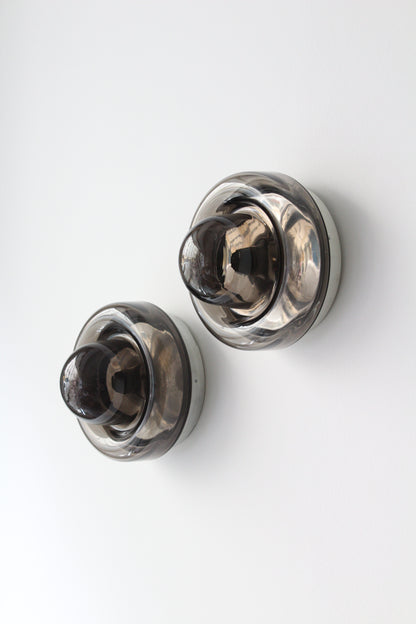 Paire d'appliques en verre fumé, années 1970