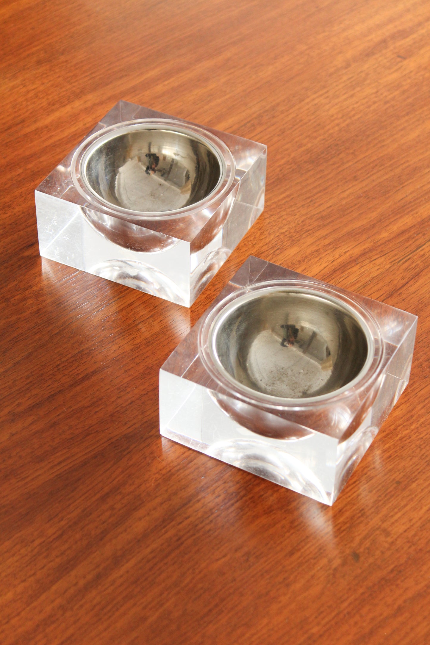 ITALIAN DESIGN | Pair of valet trays