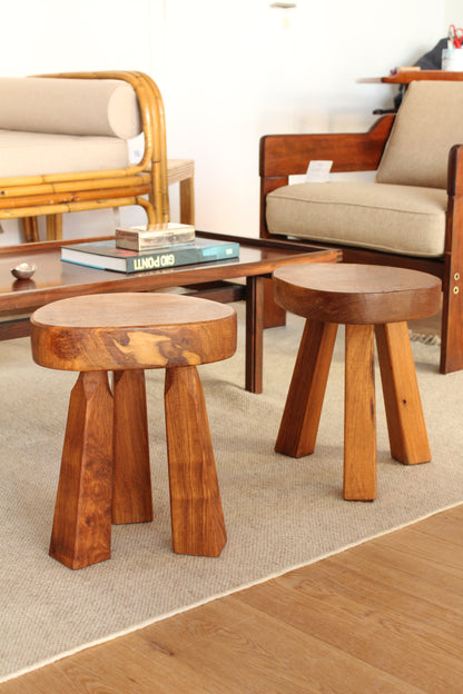 DESIGN FRANCAIS | Suite de deux tabourets