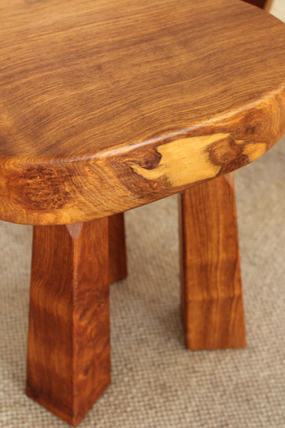 DESIGN FRANCAIS | Suite de deux tabourets